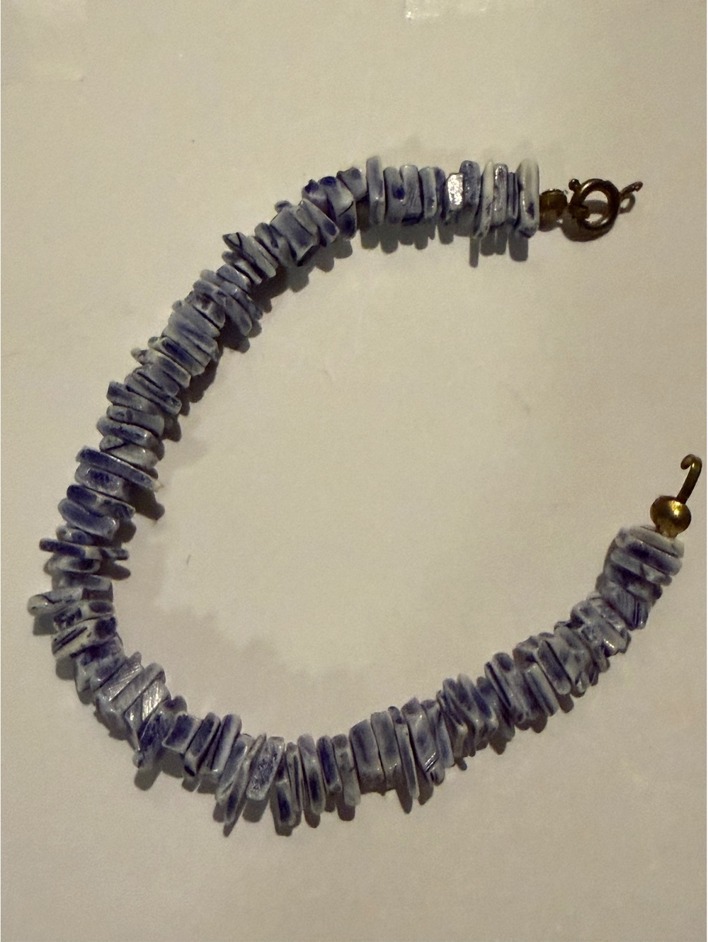Blue chip bead necklace